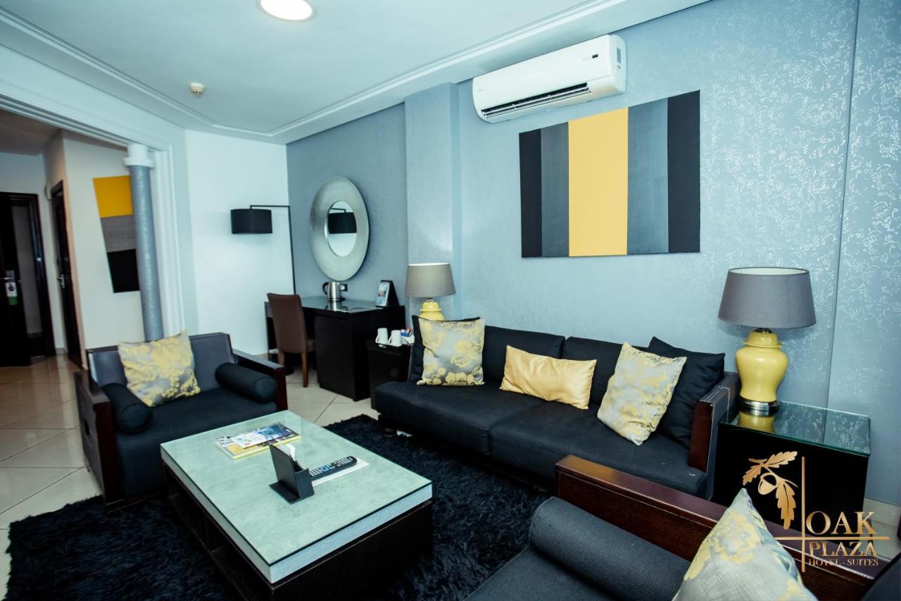 Oak Plaza Hotels East Airport Accra Kültér fotó