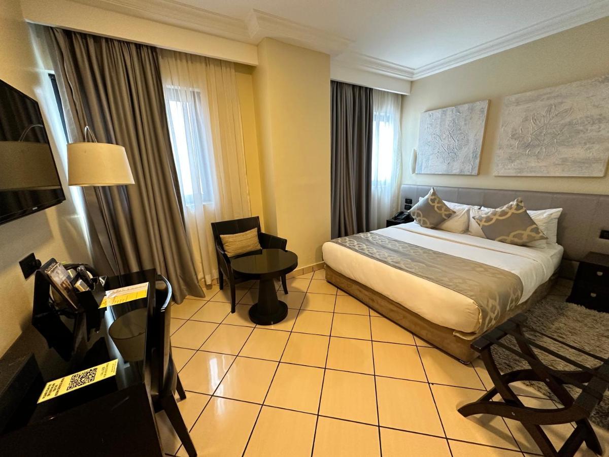 Oak Plaza Hotels East Airport Accra Kültér fotó