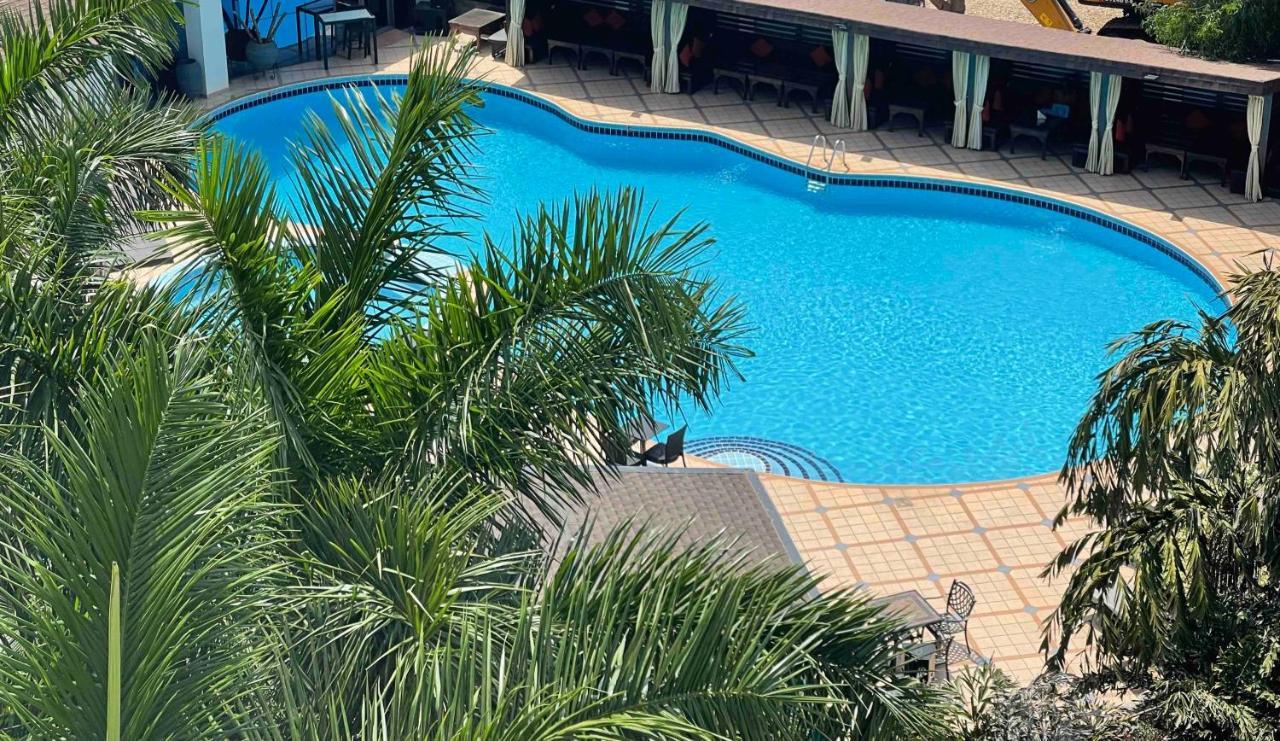 Oak Plaza Hotels East Airport Accra Kültér fotó