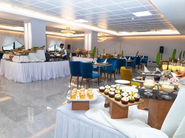 Oak Plaza Hotels East Airport Accra Kültér fotó