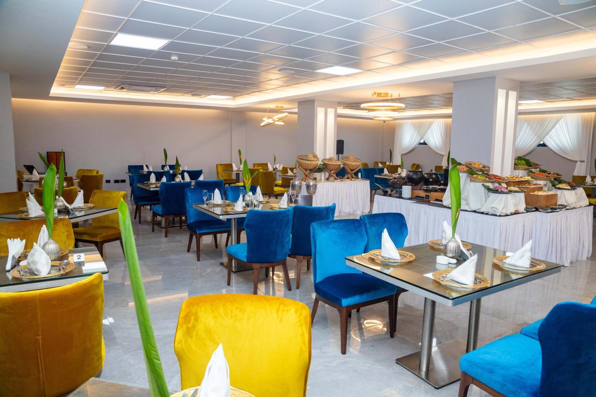 Oak Plaza Hotels East Airport Accra Kültér fotó