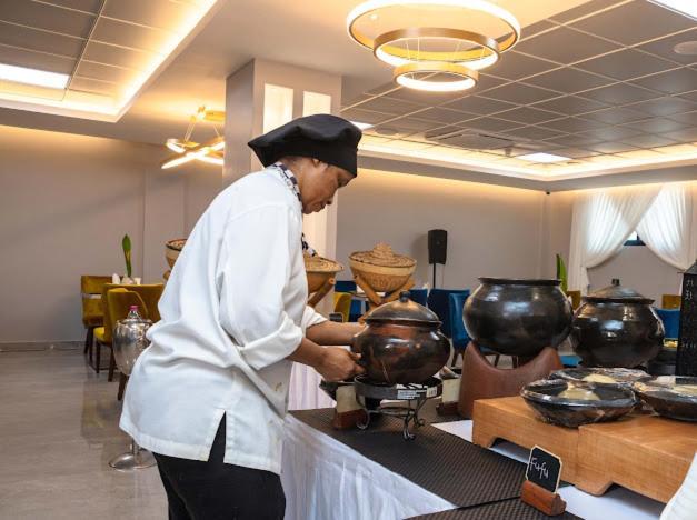 Oak Plaza Hotels East Airport Accra Kültér fotó