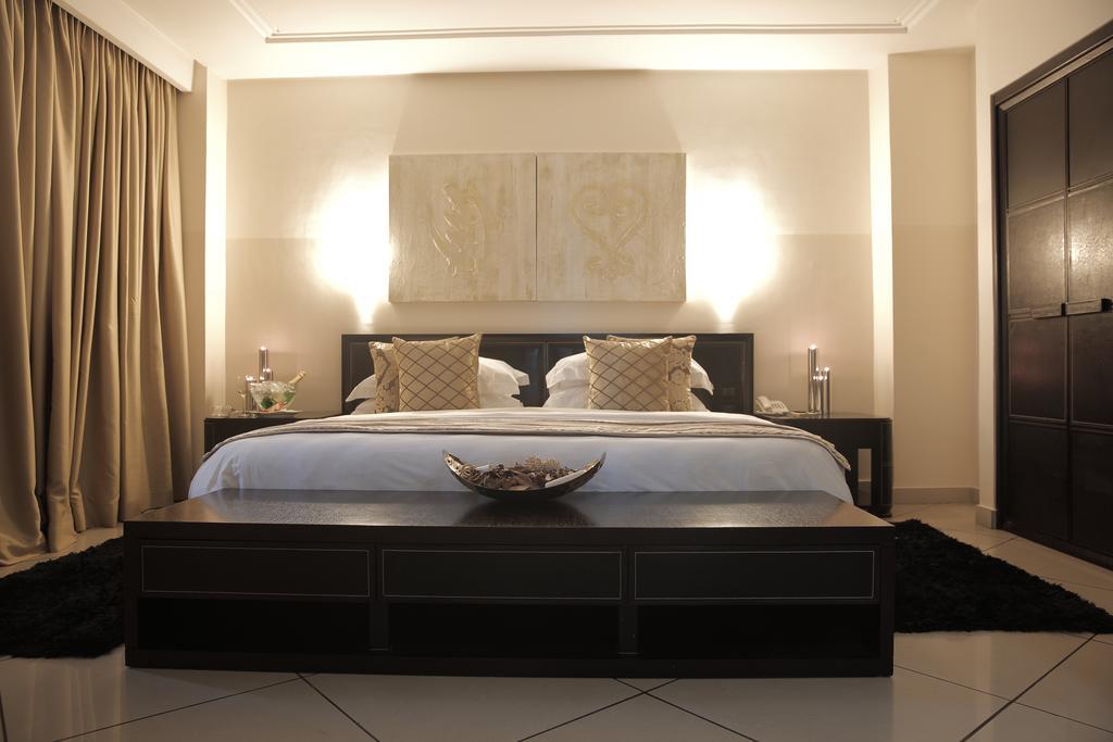 Oak Plaza Hotels East Airport Accra Szoba fotó