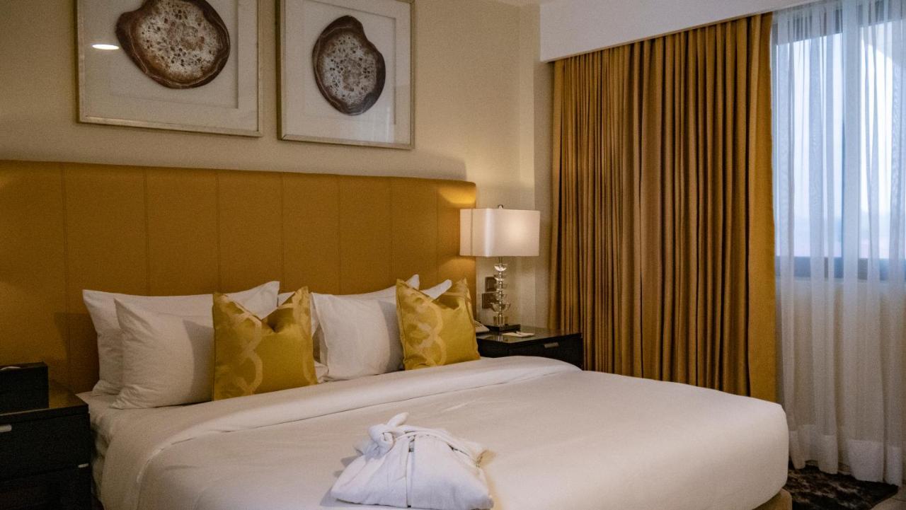 Oak Plaza Hotels East Airport Accra Kültér fotó
